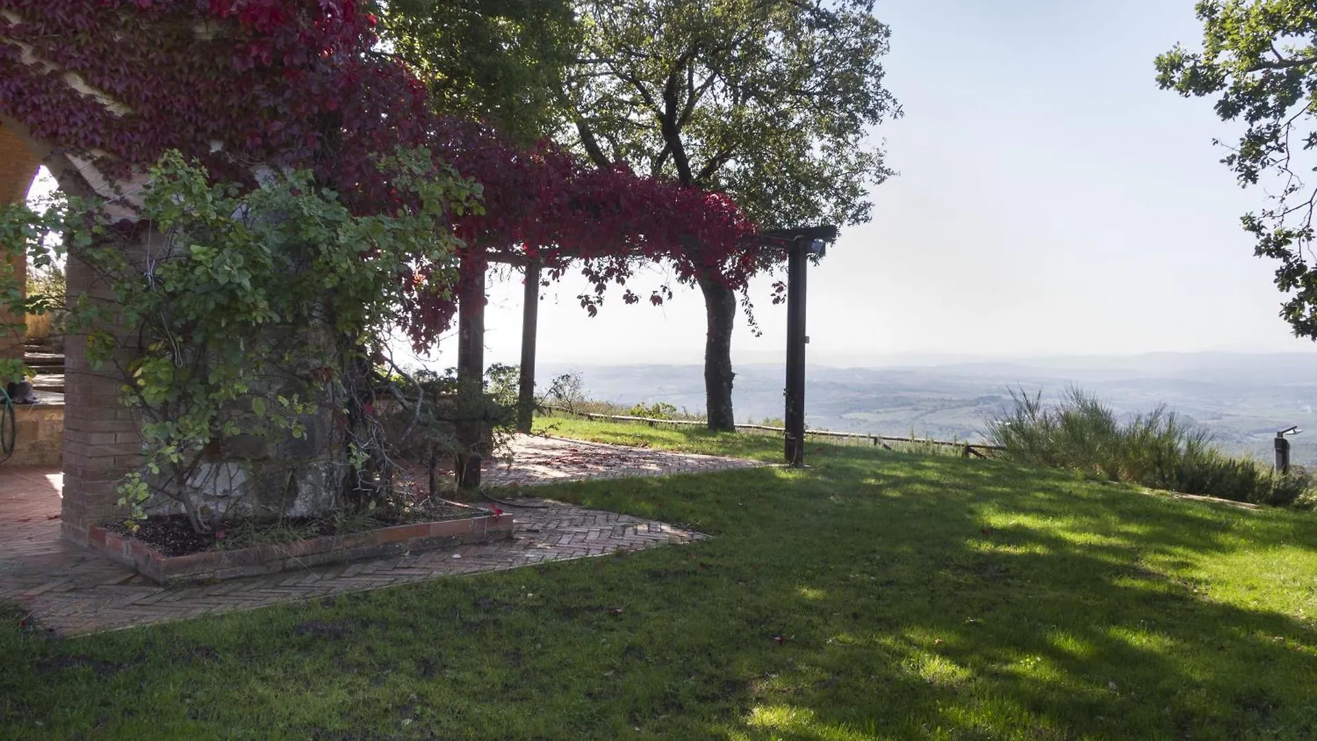 Villa I Quercioli, Siena Chianti Estate, Private Heated Pool, Breathtaking View Castelnuovo Berardenga